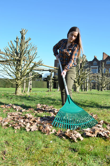 Bulldog Plastic Leaf Rake with 48" Ash Handle